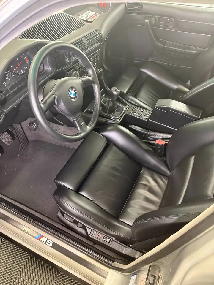 BMW M5 3.5i, foto 12