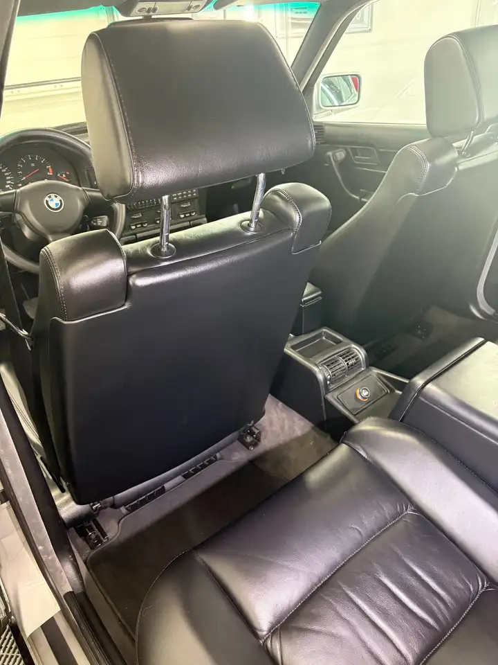 BMW M5 3.5i, foto 11