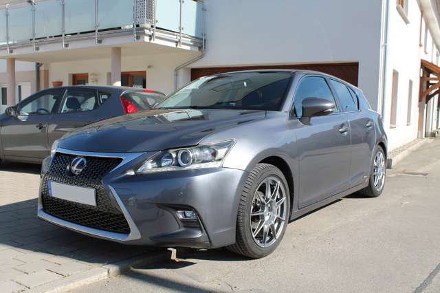 Imagine Lexus CT 200h CT 200h Dynamic Line
