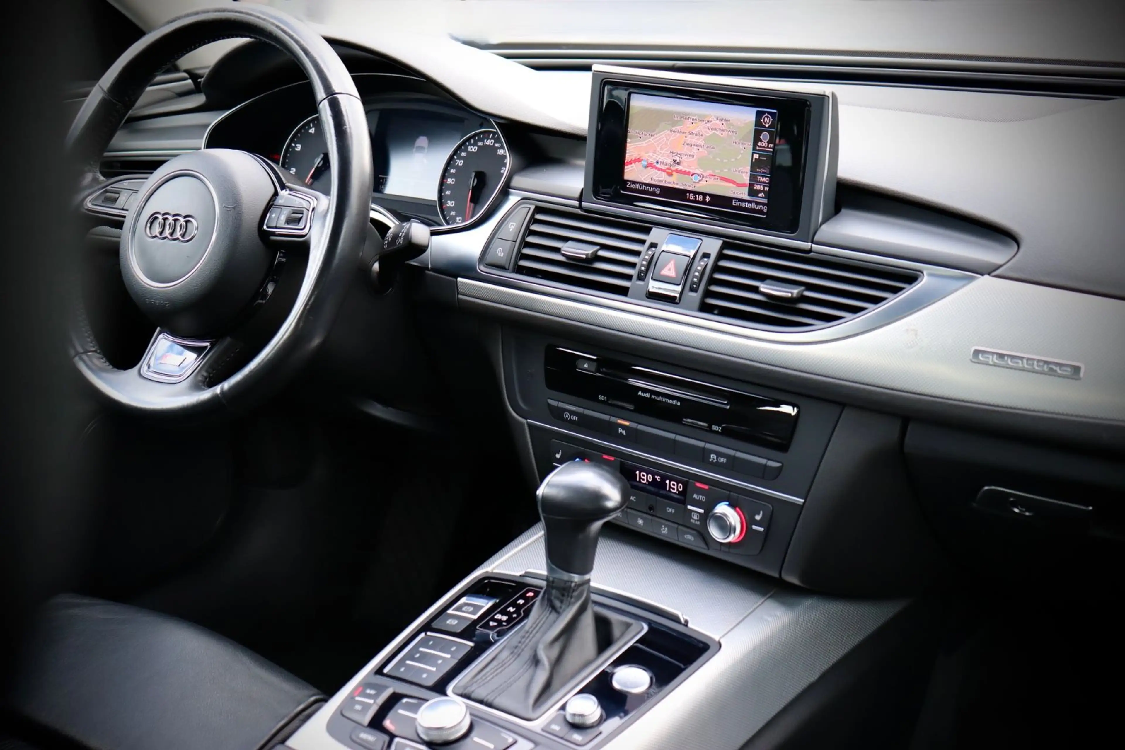 Audi A6 Avant 3.0 TFSI Quattro — photo 9
