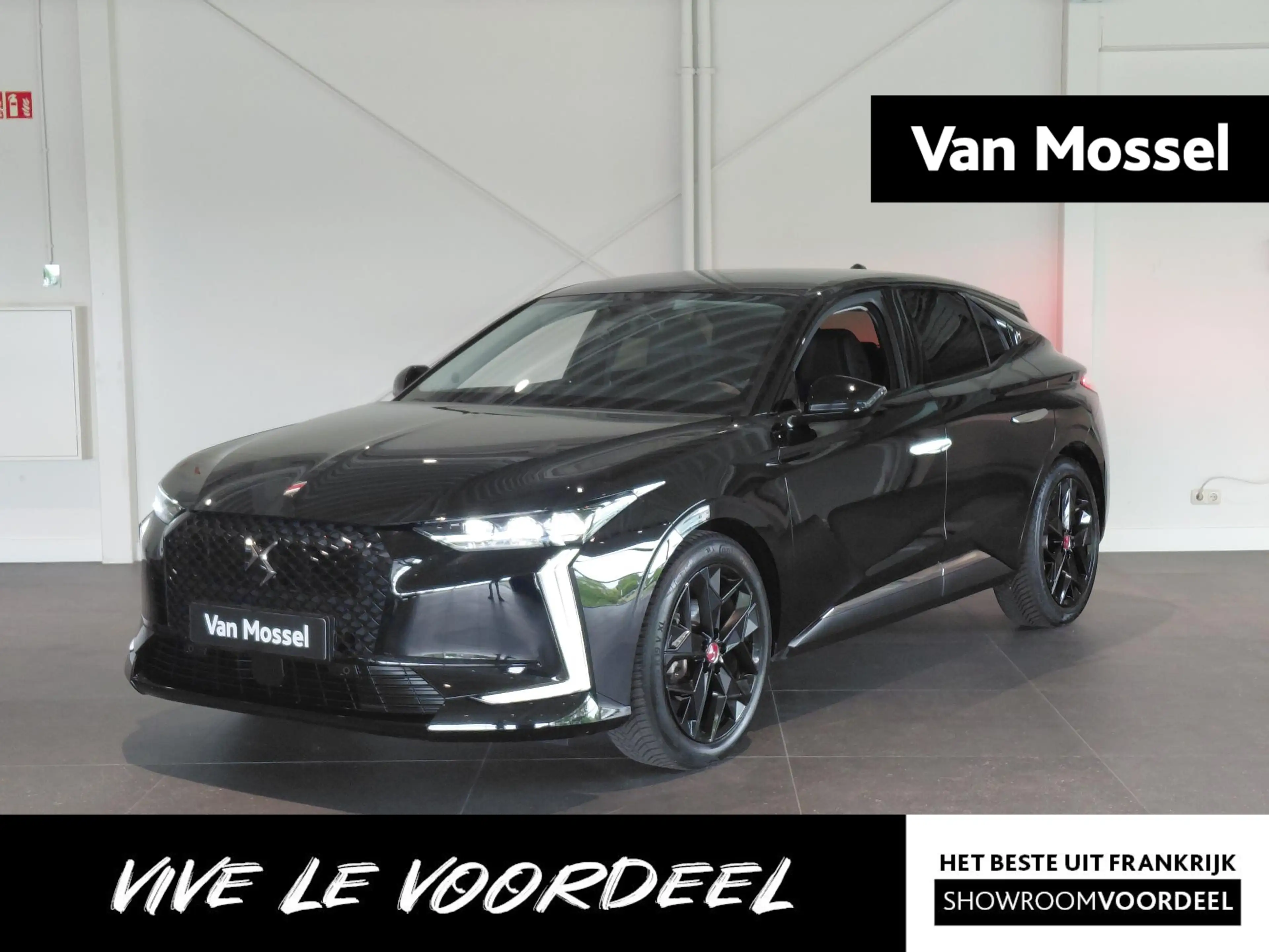 DS Automobiles DS 4 1.2 PureTech Performance Line | Camera | 18" Licht