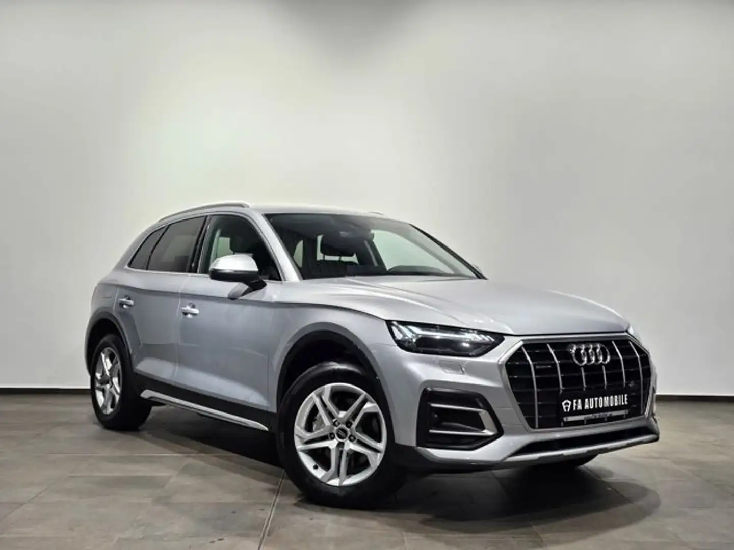 Audi Q5 40 TDI Q. Sport Virtual Matrix Standheizung Srebrny - 2