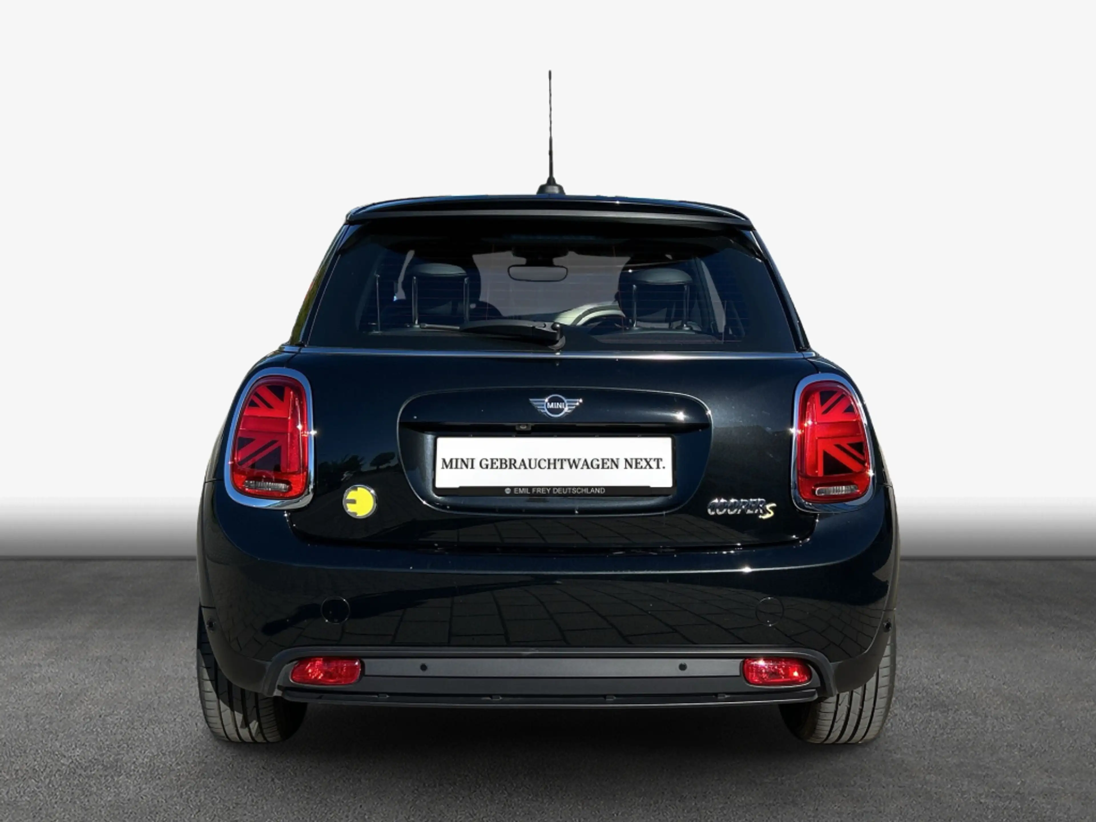 MINI Cooper SE Cooper SE Classic Trim HiFi* LED* Head-Up* — photo 6
