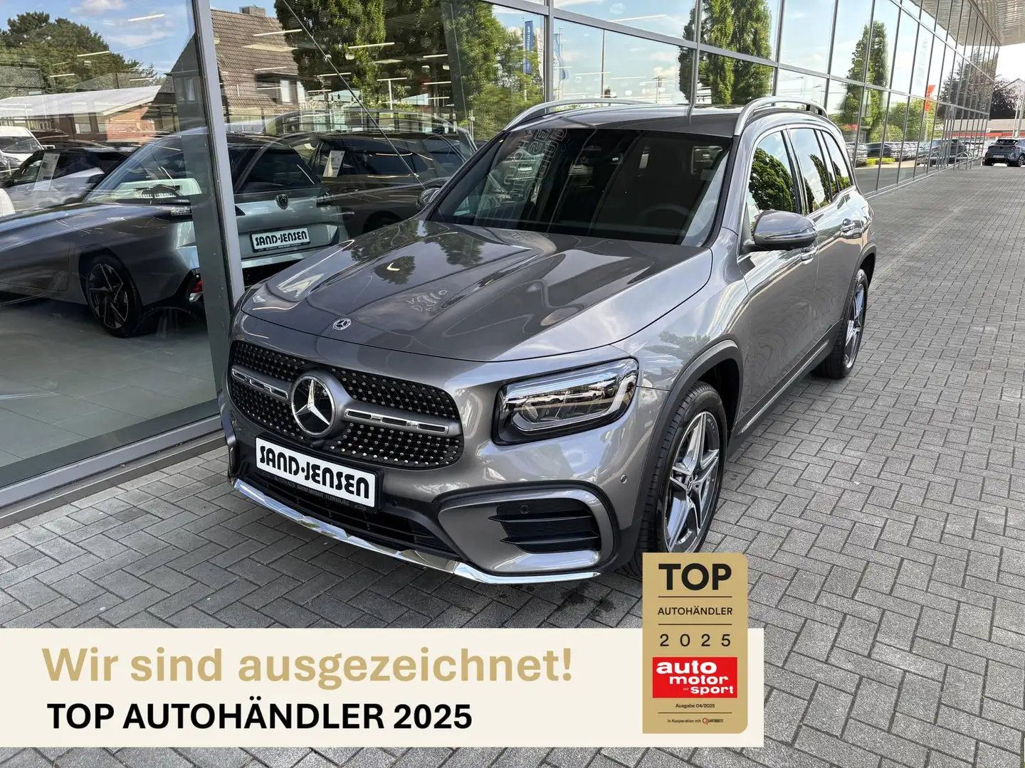 Mercedes-Benz GLB 220 d 4M AMG Line Adv Plus AHK Distronic 360 Grijs - 1