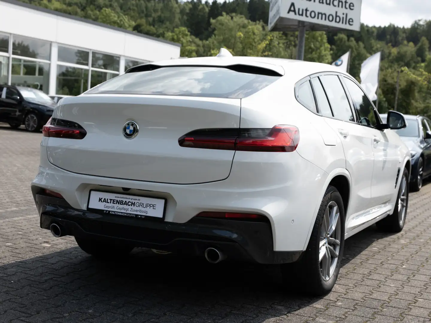 BMW X4 xDrive 30i M-Sport PANO KAMERA AHK HUD LED Weiß - 2