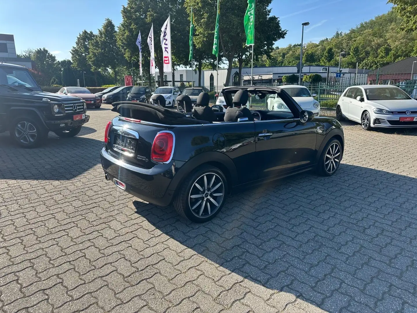 MINI Cooper D Cabrio Aut. 1.Hd LED Navi SHZ Temp KEY Negro - 2