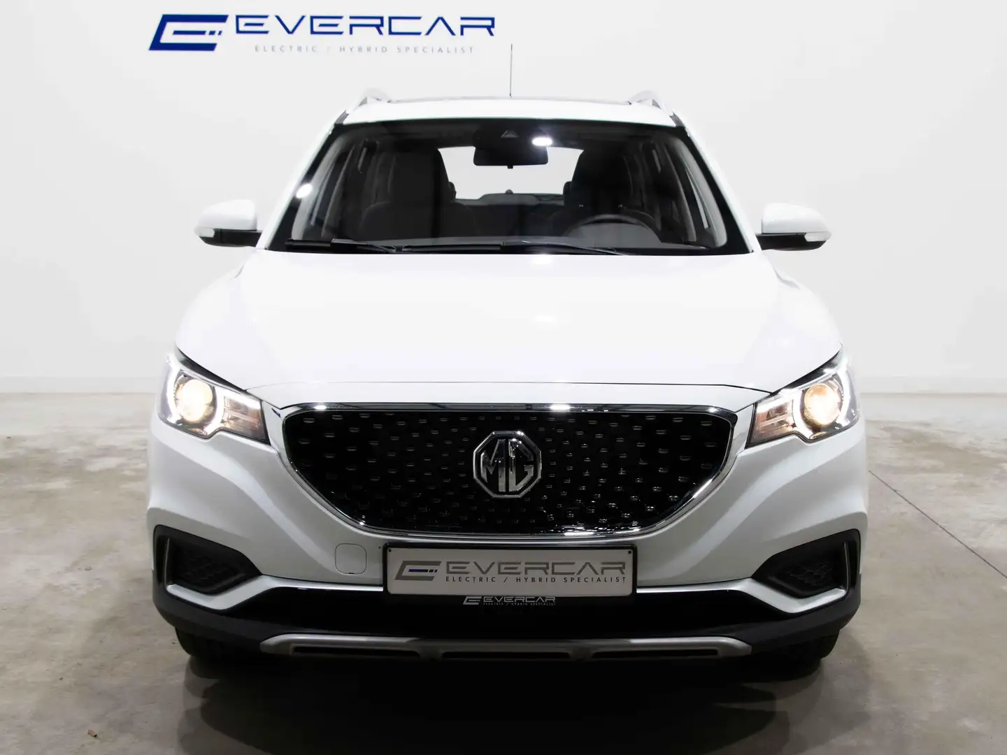 MG ZS e-ZS 44.5 kWh Luxury ***FULL OPTIONS*** Blanc - 2