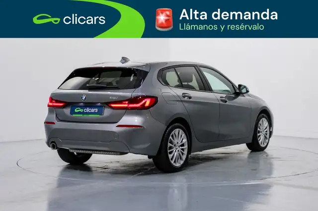 BMW 1 Series view 5