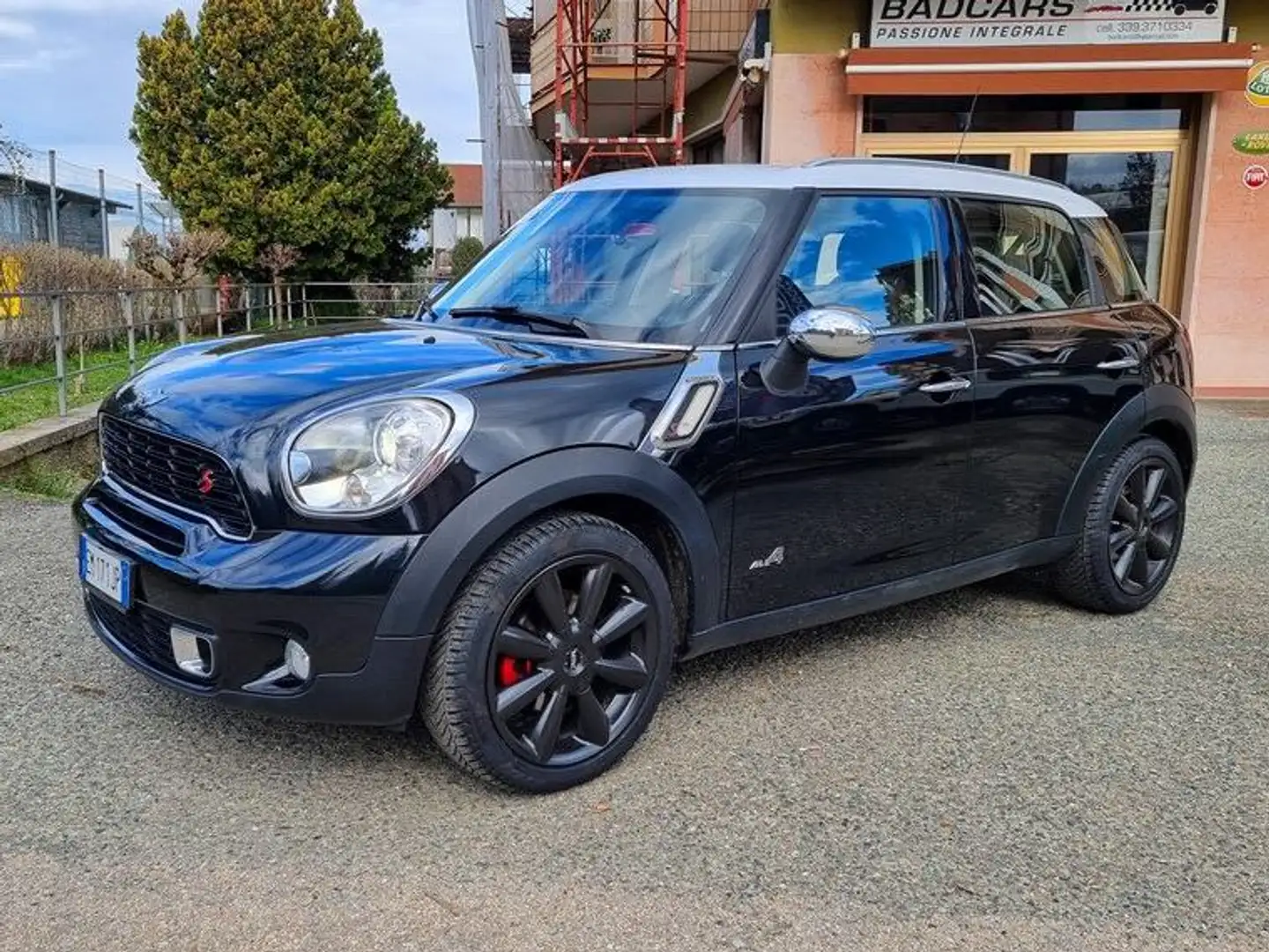 MINI Cooper SD Countryman MINI COUNTRYMAN COOPER SD 2.0 ALL4 Schwarz - 1