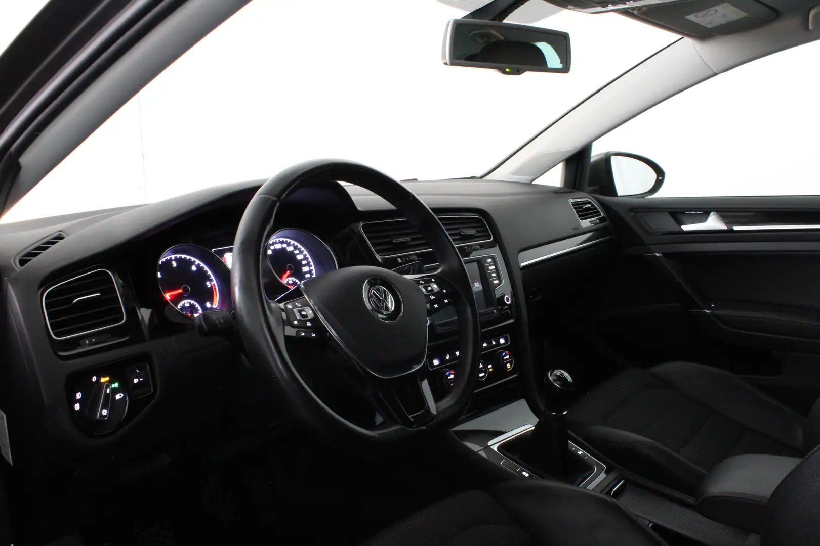 Volkswagen Golf 1.6 TDI Business Edition Connected  Export only/E Grijs - 2