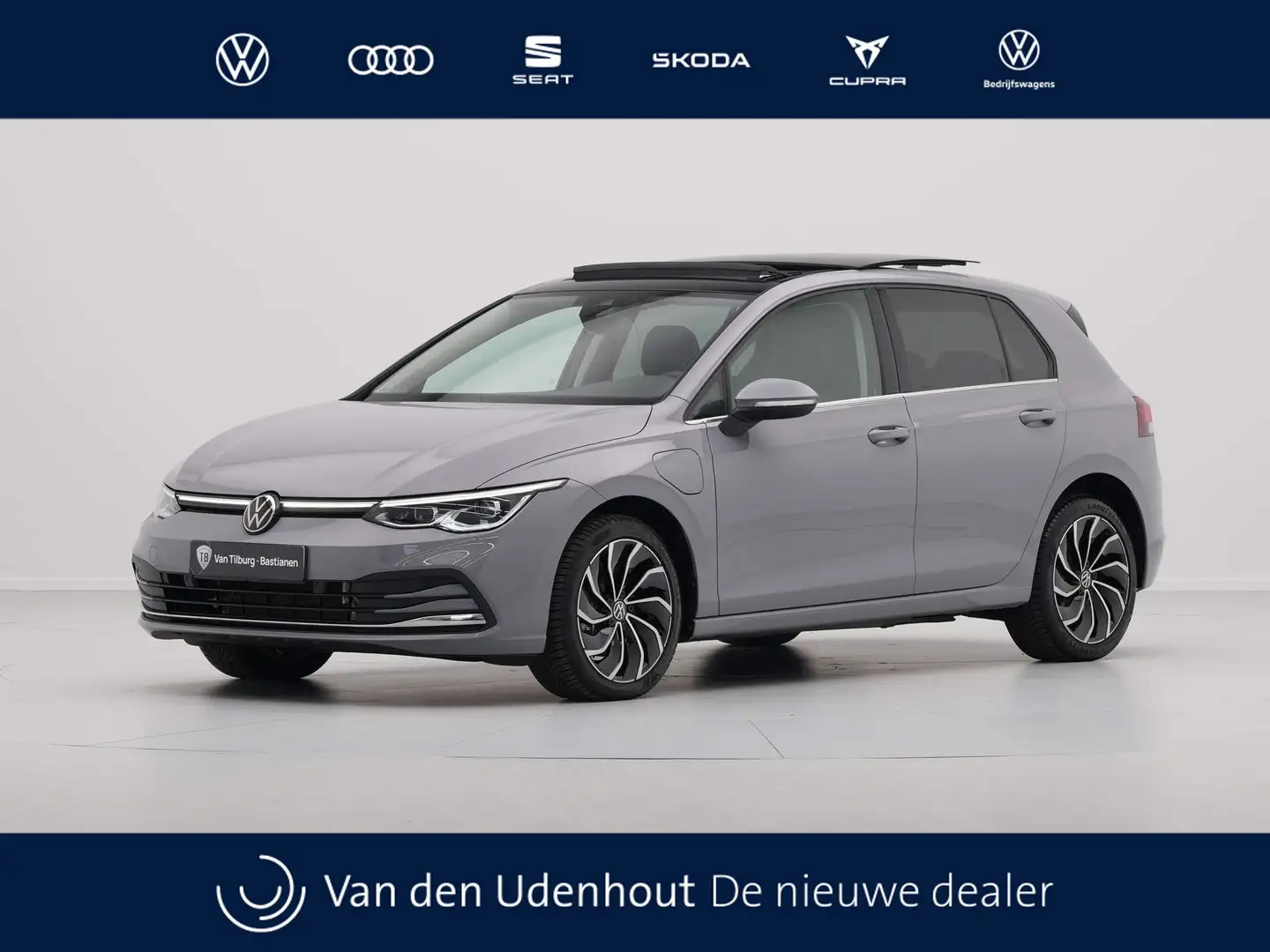 Volkswagen Golf 1.4 eHybrid 204pk Style Panorama Navigatie Camera Gris - 1