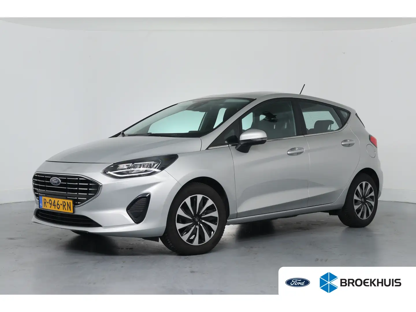 Ford Fiesta 1.0 EcoBoost Titanium | LED | Navi By App | Parkee Grijs - 1