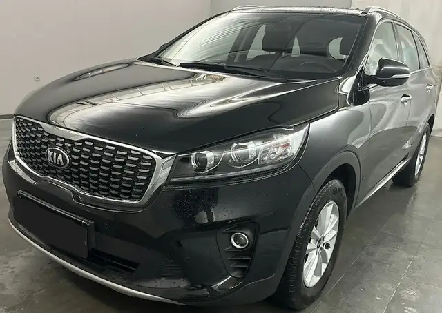 Kia Sorento 2.2 CRDI+1.HAND+NAVI+KLIMATR+6 GANG+KAMERA+PDC+SHZ
