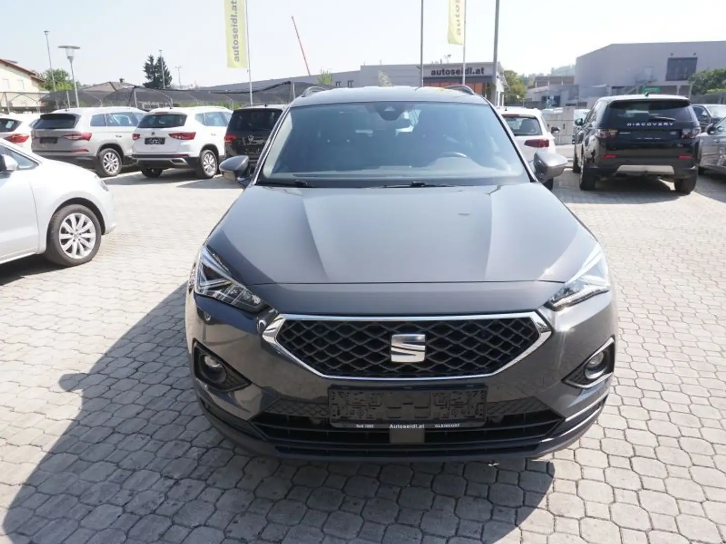 SEAT Tarraco 2,0 TDI Style DSG *7 SITZE+VIRTUAL+LED* Grau - 2