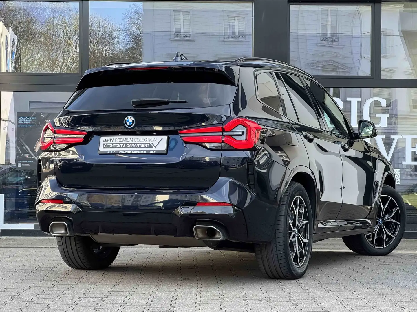 BMW X3 xDrive30e M Sport LED Pano PA RFK HiFi DAB Schwarz - 2