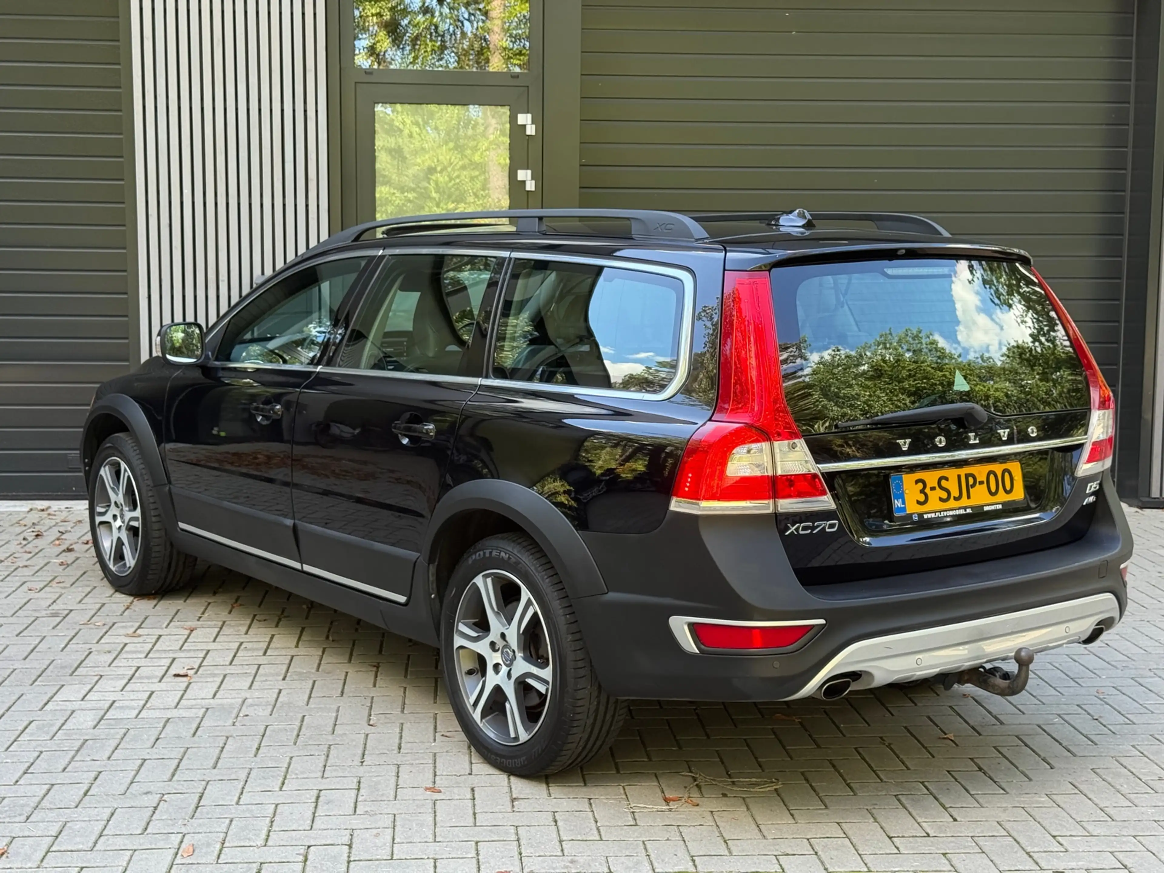 Volvo XC70 2.4 D5 Nordic+ — photo 7