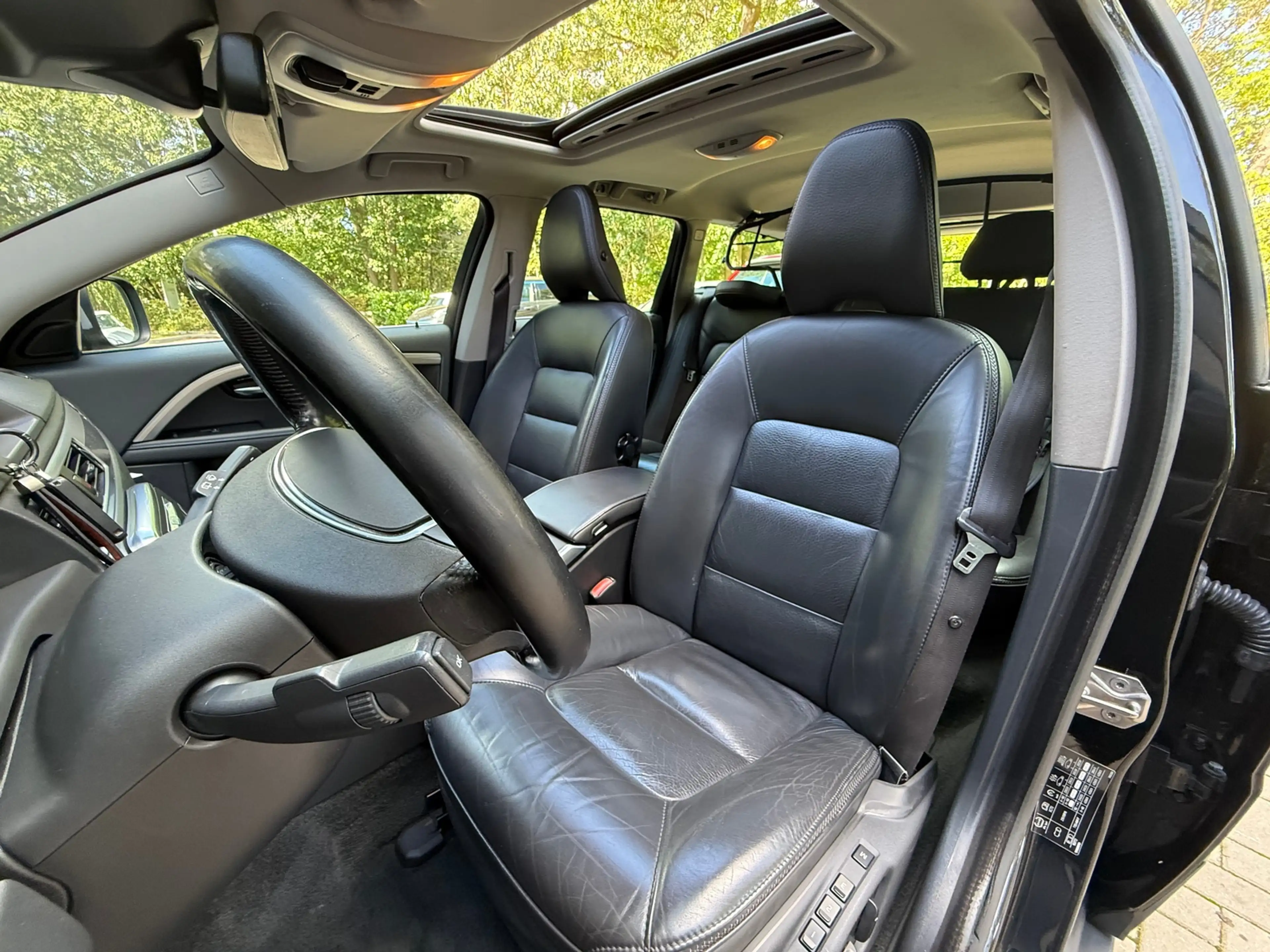 Volvo XC70 2.4 D5 Nordic+ — photo 11