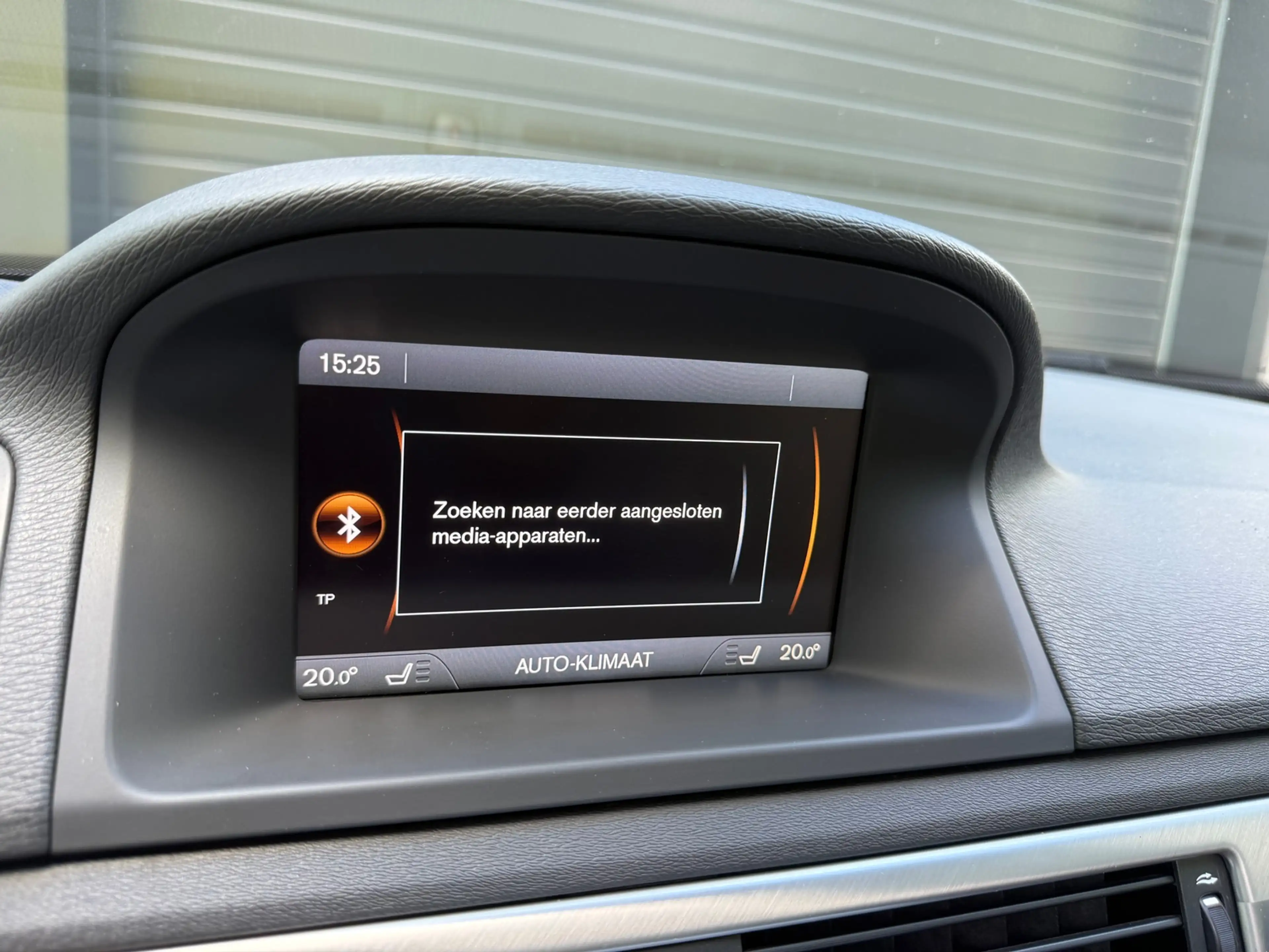 Volvo XC70 2.4 D5 Nordic+ — photo 20