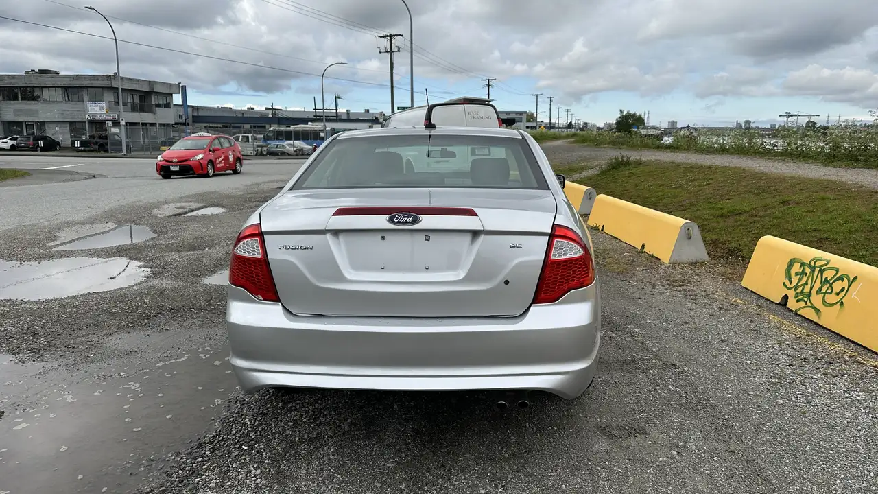 Ford Fusion снимка Ford Fusion