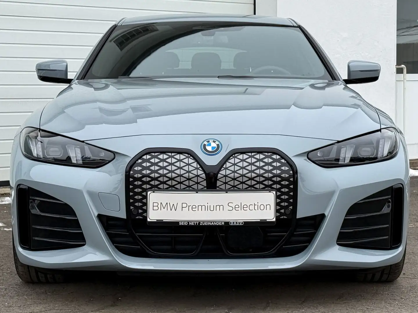 BMW i4 xDrive40 Grau - 2