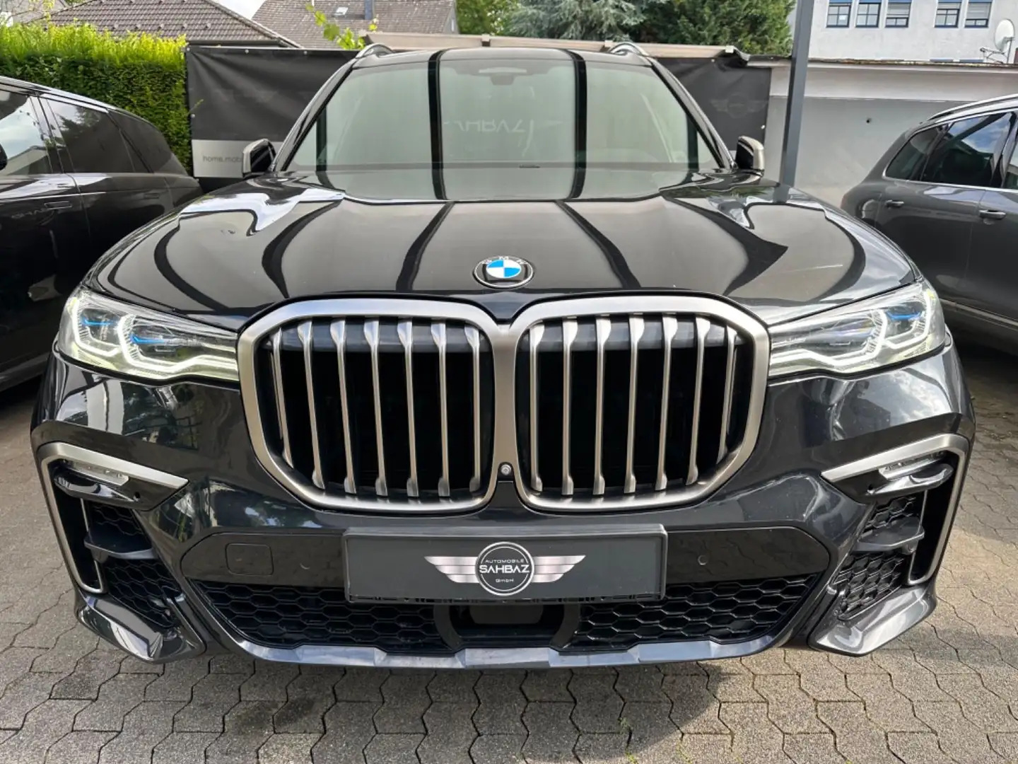 BMW X7 M50D*SKY LOUNGE*7 SITZE*FOND ENT*GESTIK*LASER Noir - 2