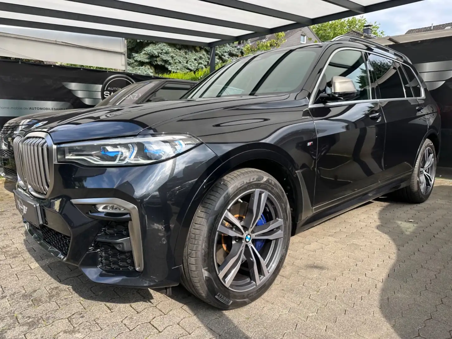 BMW X7 M50D*SKY LOUNGE*7 SITZE*FOND ENT*GESTIK*LASER Noir - 1
