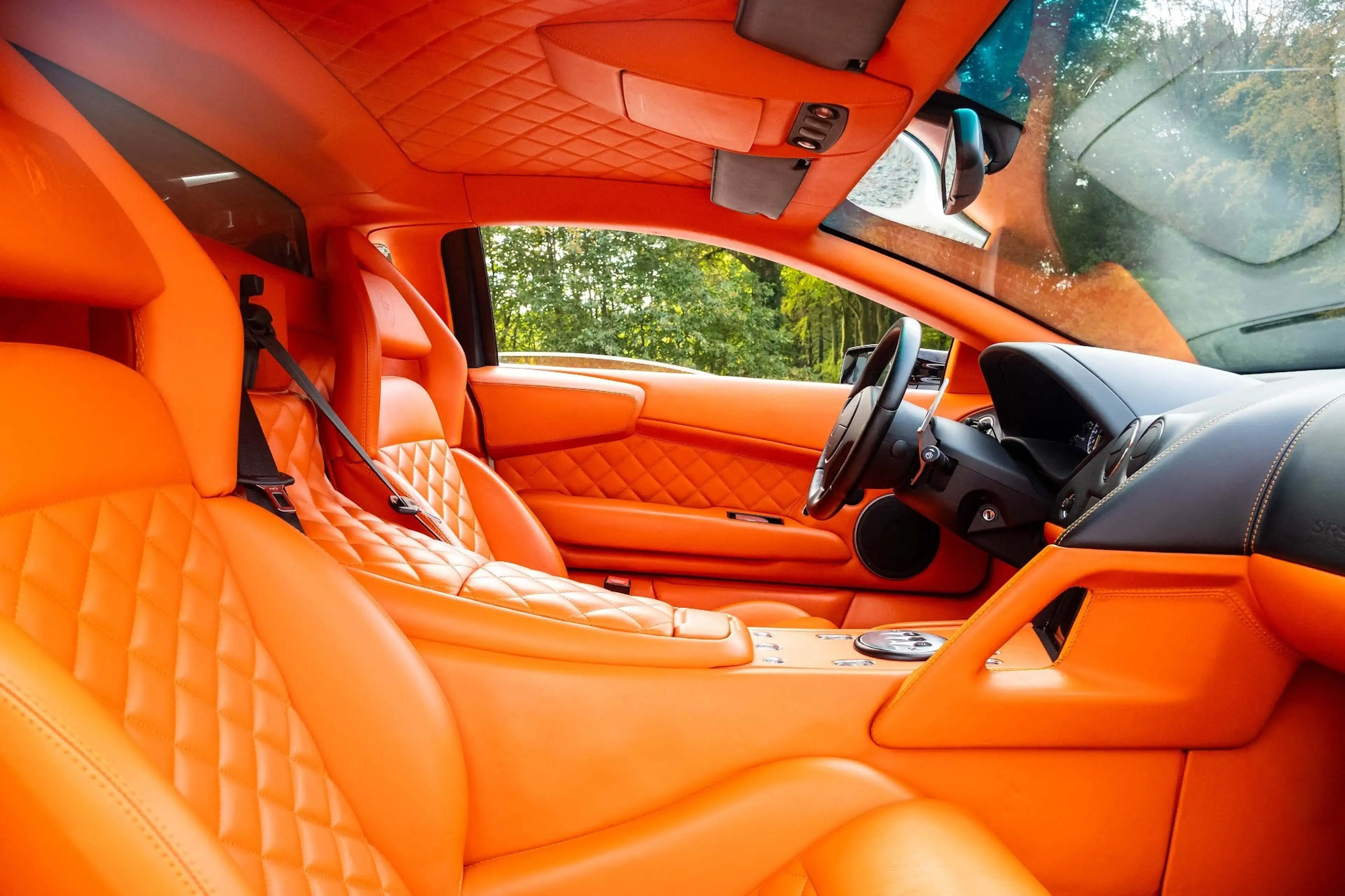 Lamborghini Murciélago Murciélago LP640 | Special order leather interior with Q citura diamond stitching — photo 2