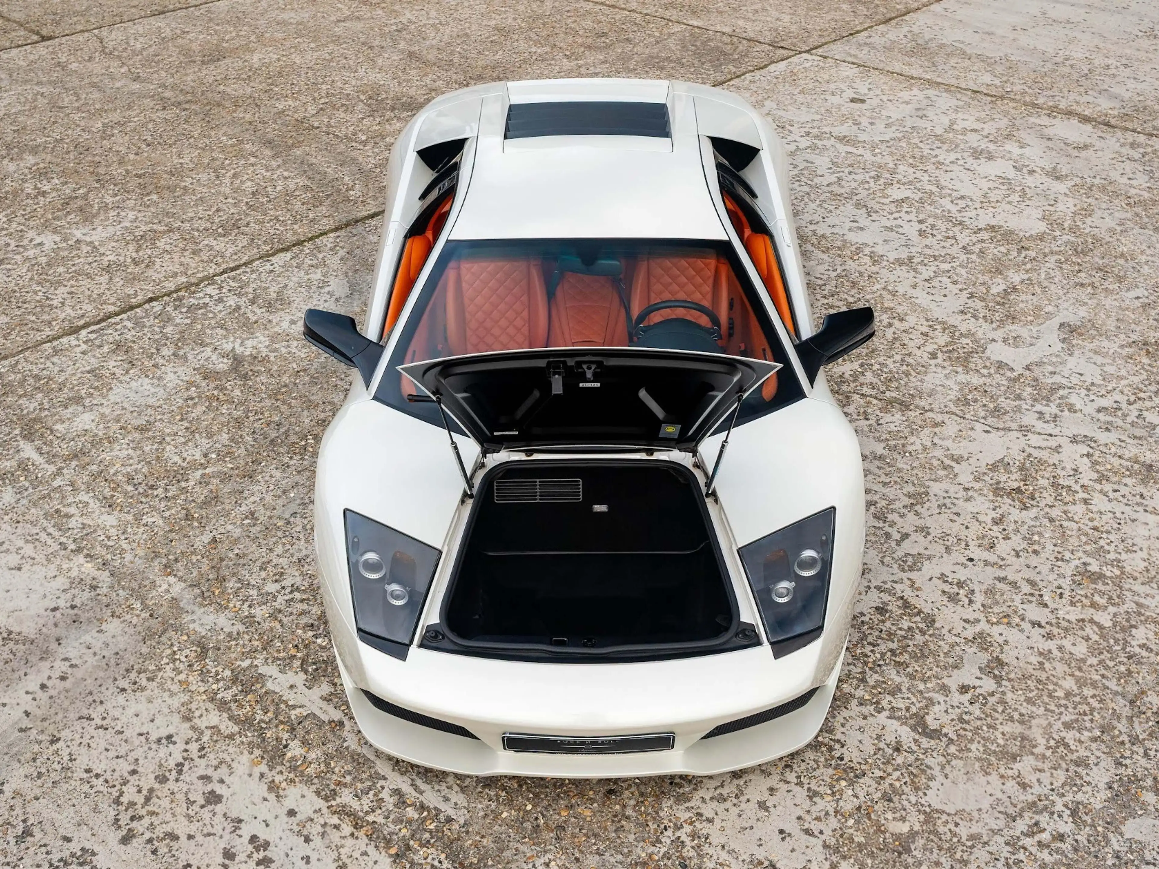 Lamborghini Murciélago Murciélago LP640 | Special order leather interior with Q citura diamond stitching — photo 30