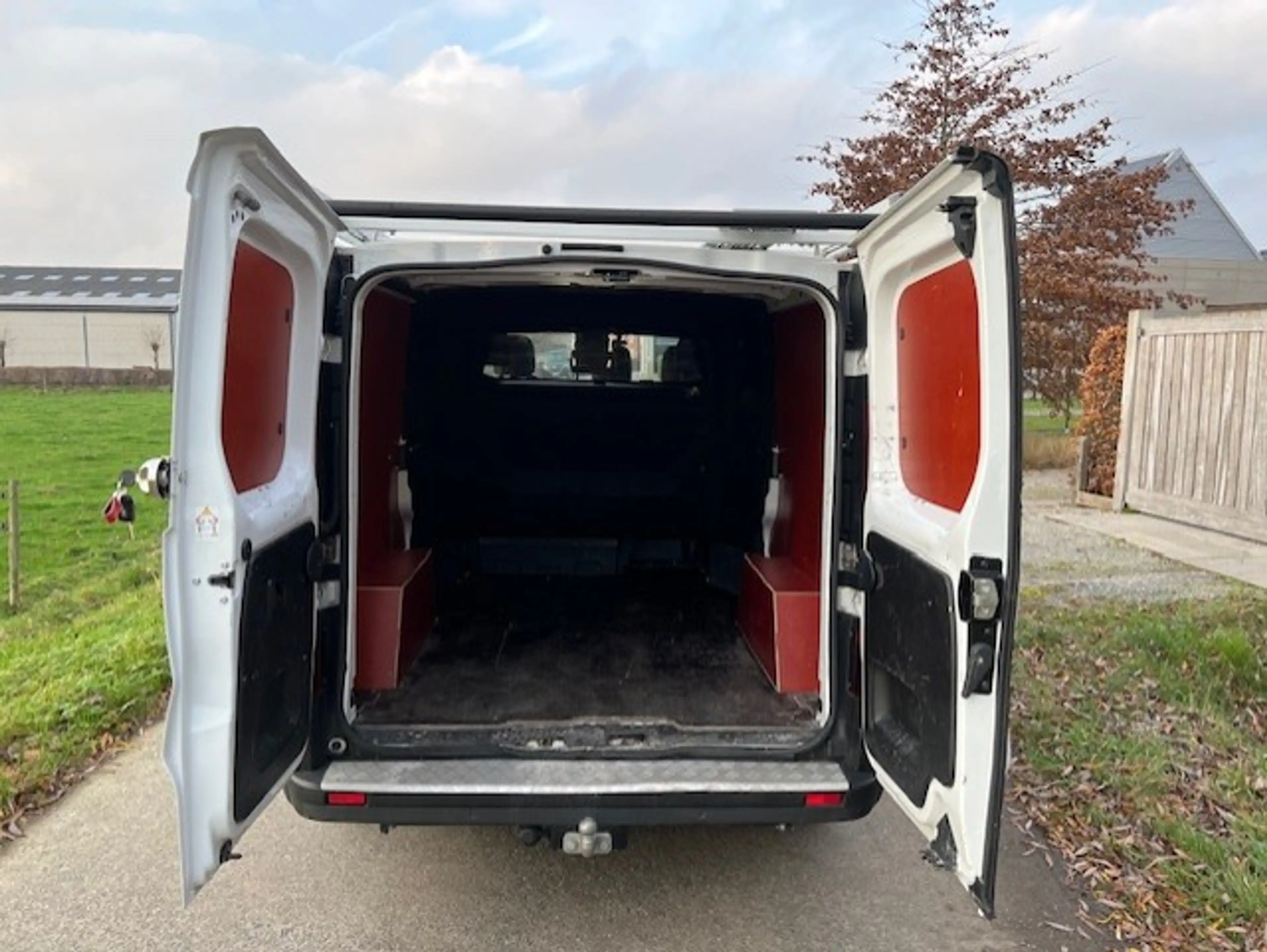 Renault Trafic 2.0 diesel AUT DUB CAB 6PL H1L2 *Apps*Cam*Sensoren*Airco*Trekhaak* — photo 5