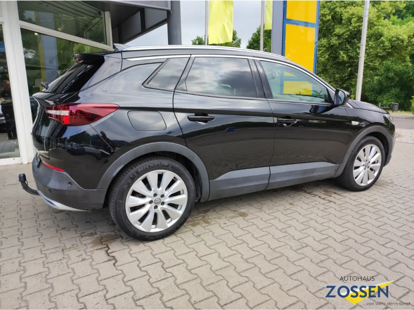 Opel Grandland X Ultim 2.0 Leder, AHK 2.000kg, Navi, LED Noir - 1
