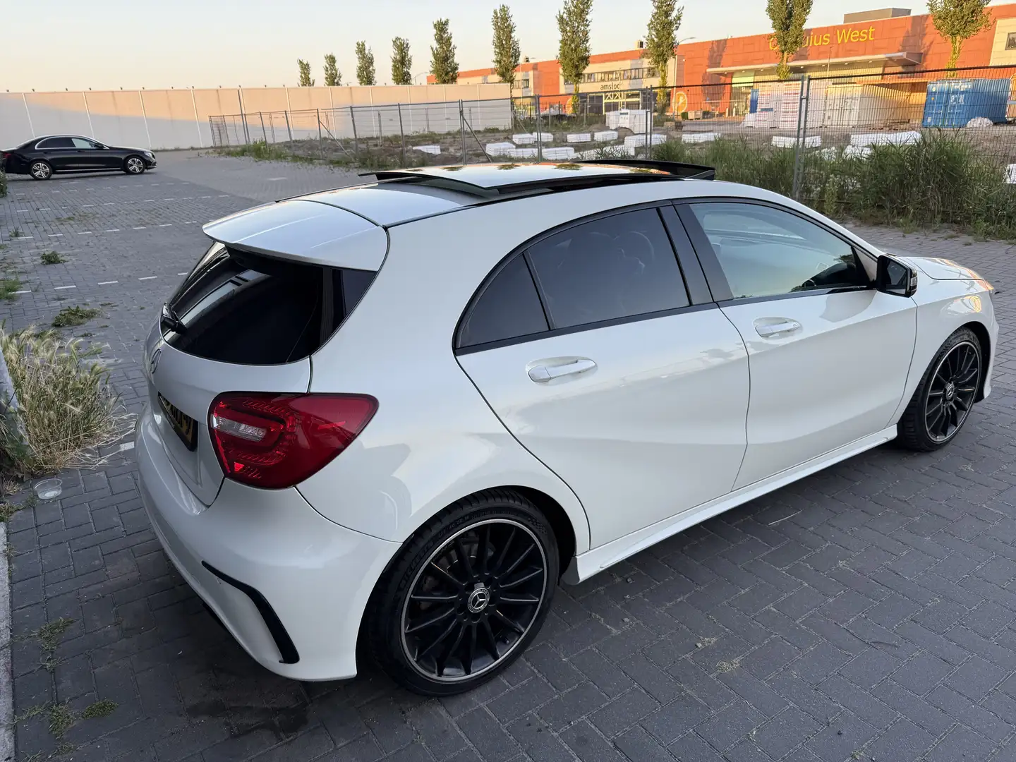 Mercedes-Benz A 180 AMG pakket Fabrieksaf. volle opties// night editti - 1