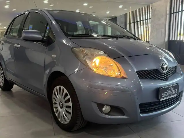 Toyota Yaris Yaris II 2005 5p 1.3 dual Sol my10