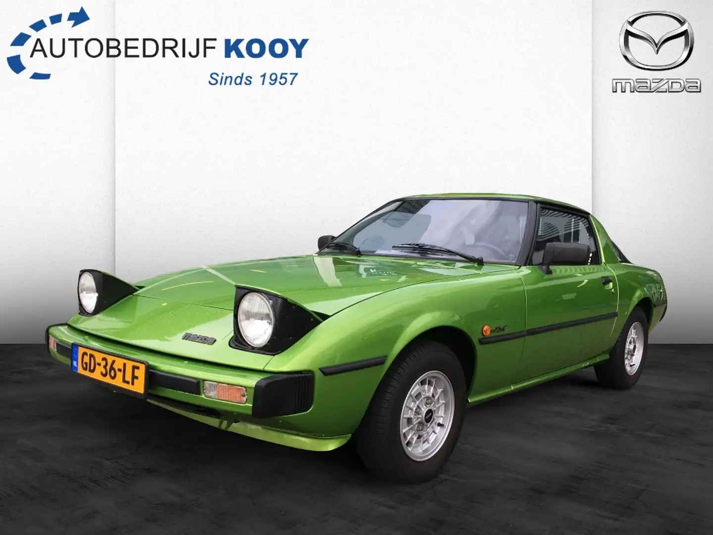 Mazda RX-7 SA22C Groen - 2