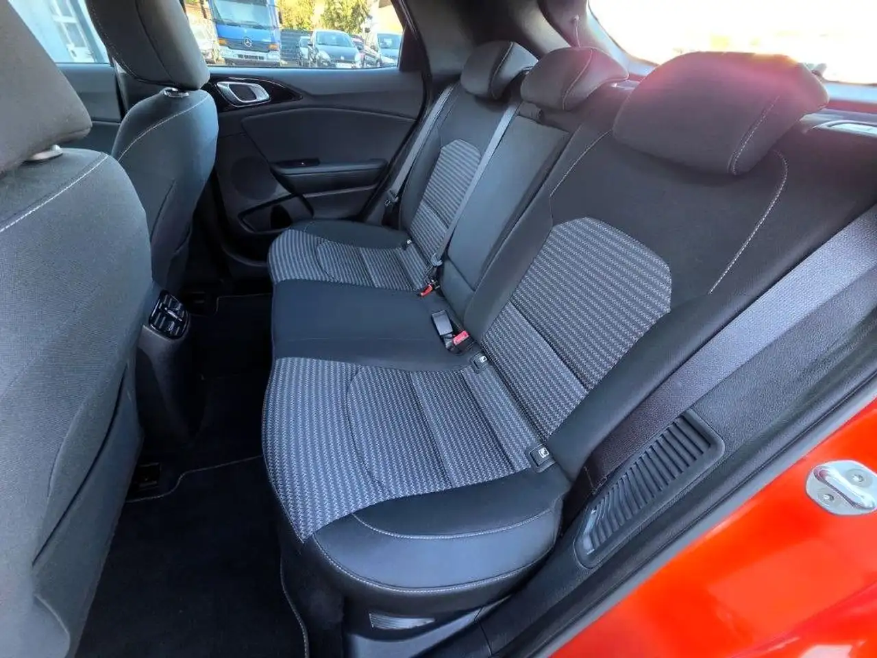 Kia XCeed 1.6 GDI DCT6 OPF Plug-in-Hybrid Vision 18