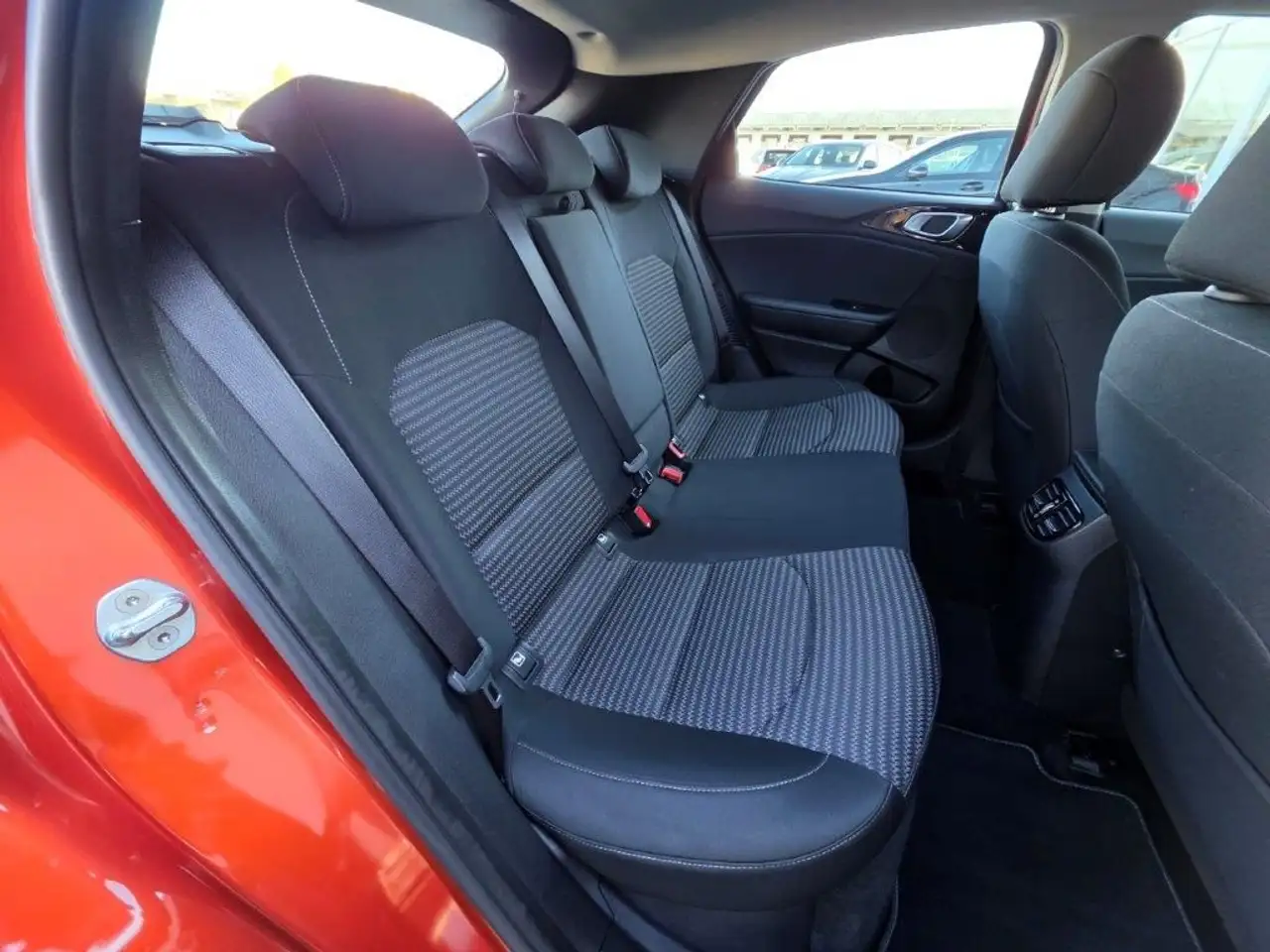 Kia XCeed 1.6 GDI DCT6 OPF Plug-in-Hybrid Vision 19