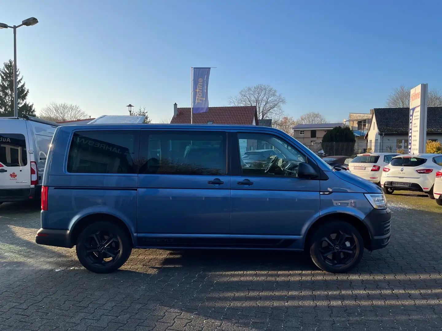 Volkswagen T6 Multivan 2.0 TDI DSG Freestyle 4Motion Camper Blau - 2