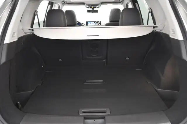 Nissan X-Trail view 15