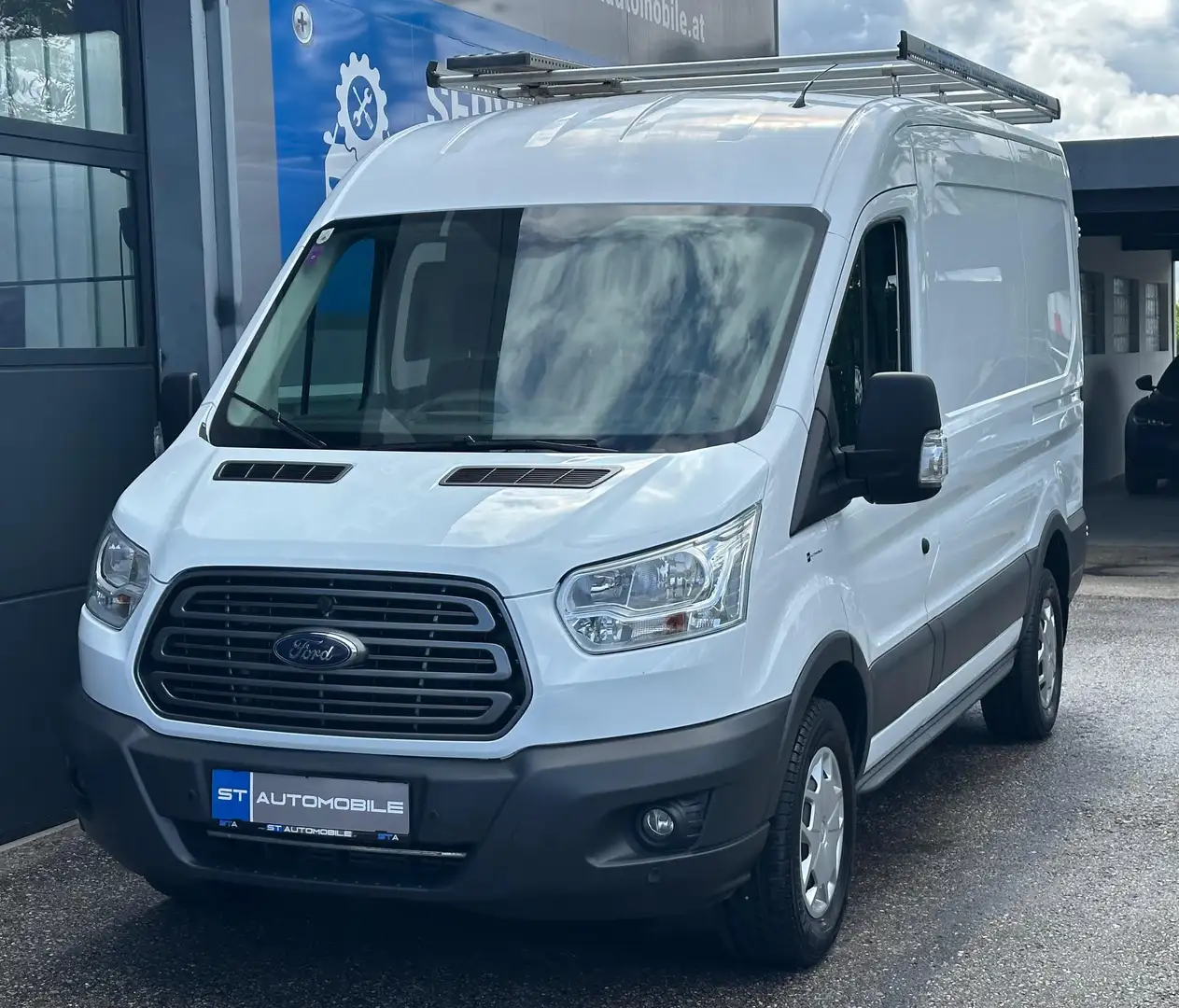 Ford Transit 350 L2 Trend // 1.BESITZ // DACHGALERIE // AHK // Weiß - 1