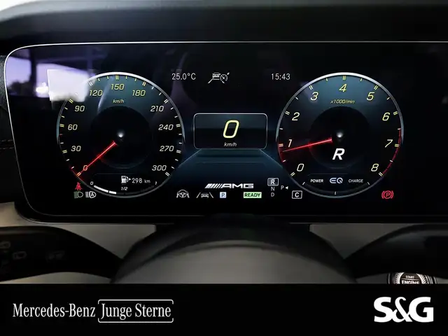 Mercedes-Benz E-Class view 13