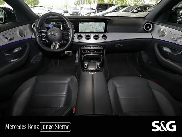 Mercedes-Benz E-Class view 6