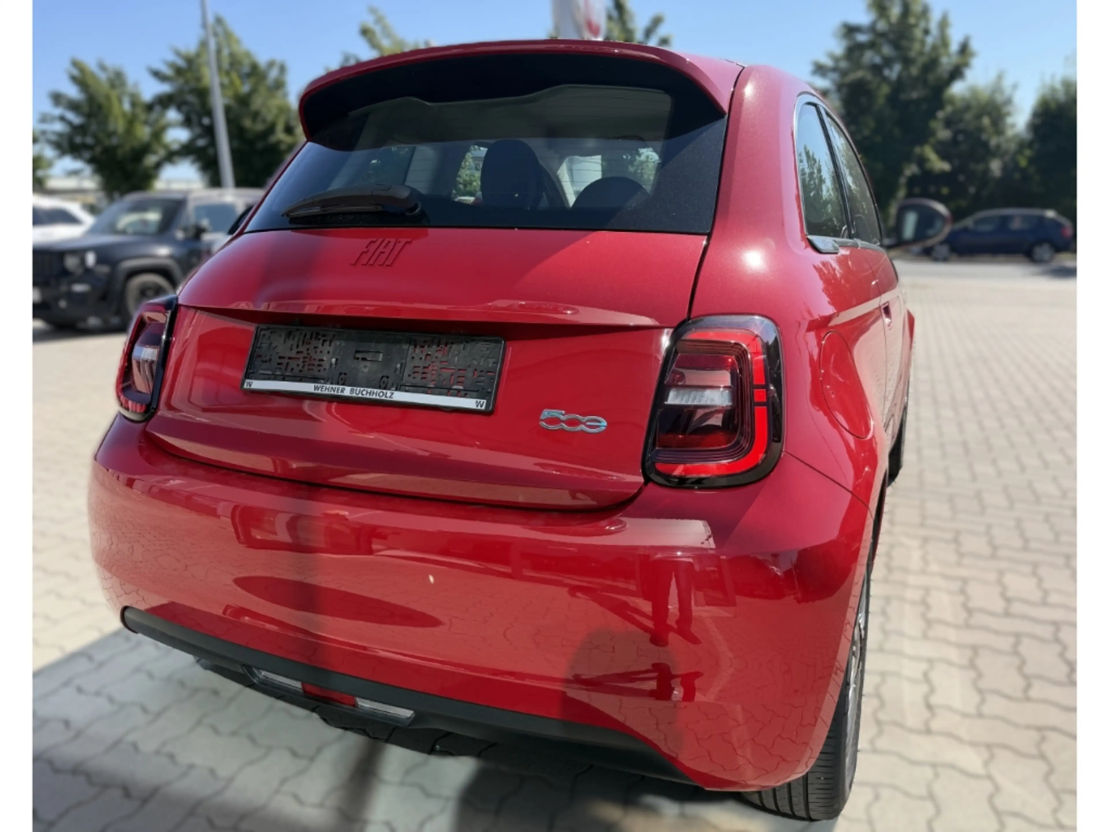 Fiat 500e Red *Apple Car Play *Tempomat — photo 6