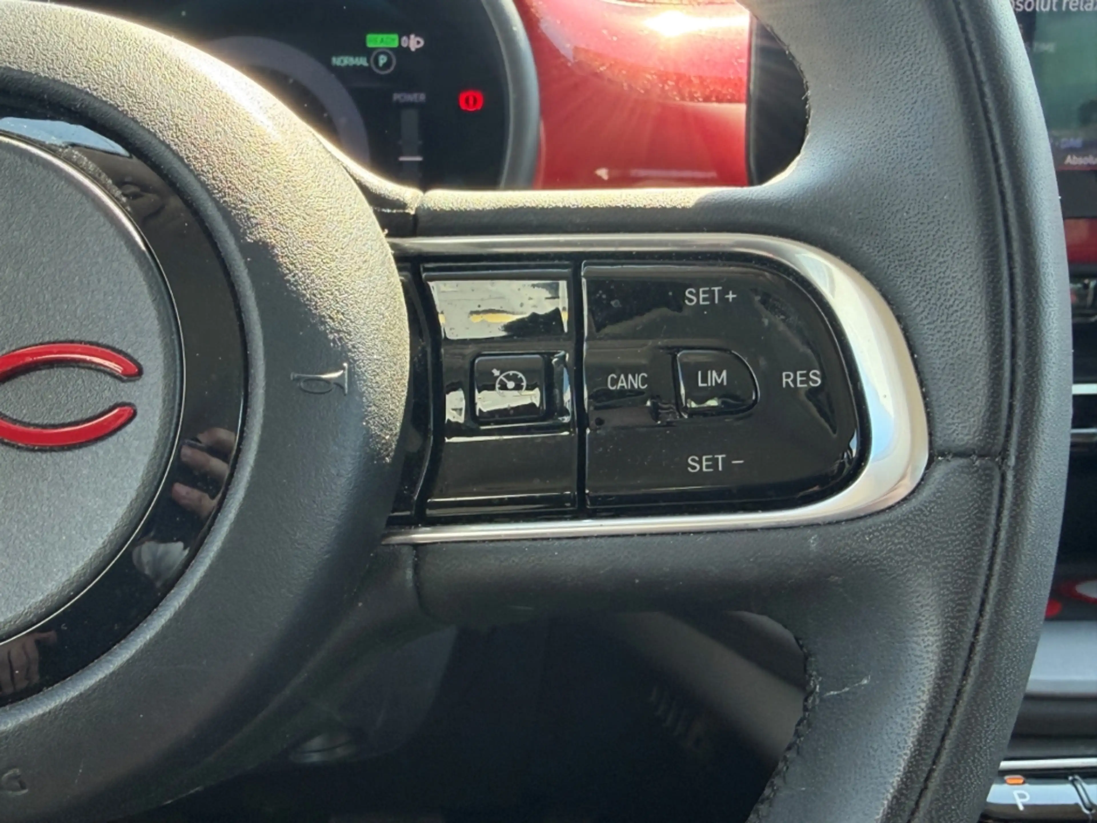Fiat 500e Red *Apple Car Play *Tempomat — photo 15