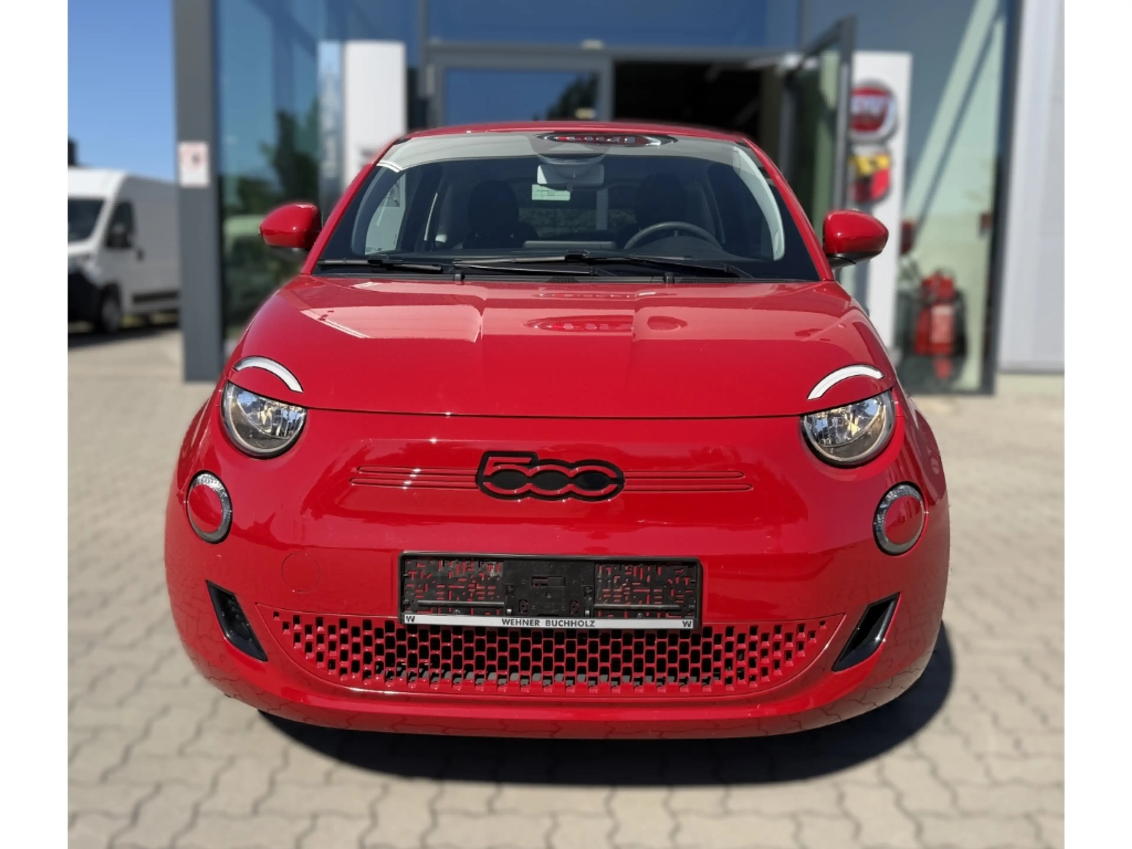 Fiat 500e Red *Apple Car Play *Tempomat — photo 2