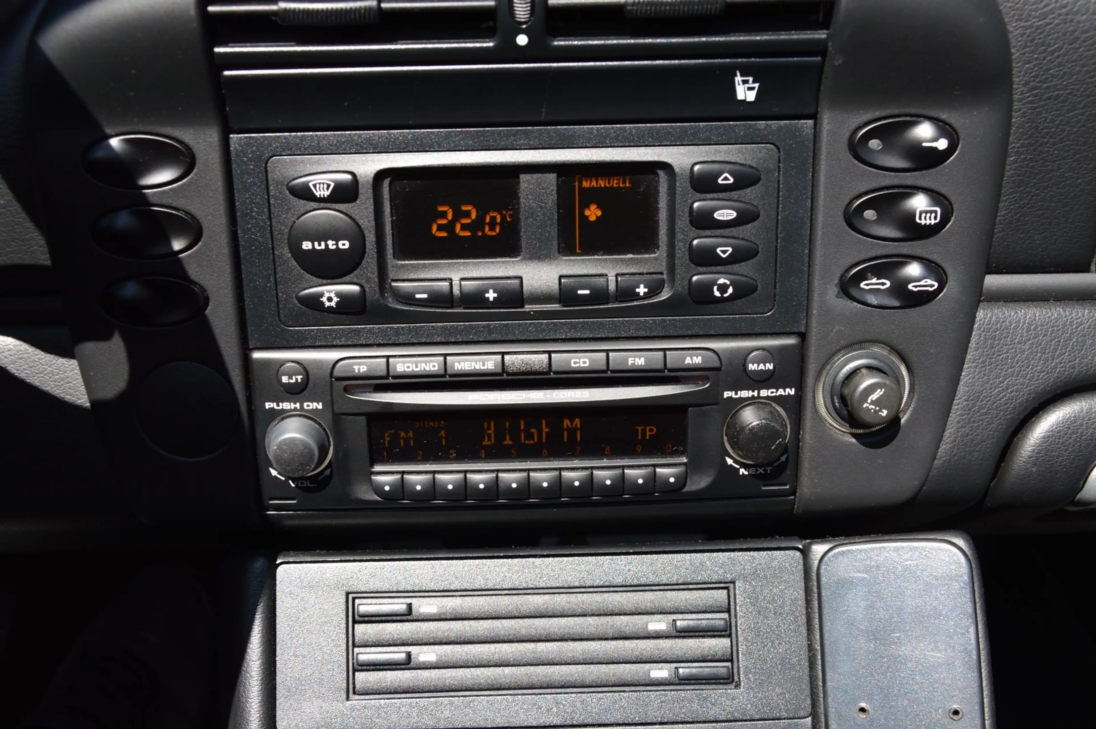 Porsche Boxster 2.7 *LEDER*EL. VERDECK* — photo 11