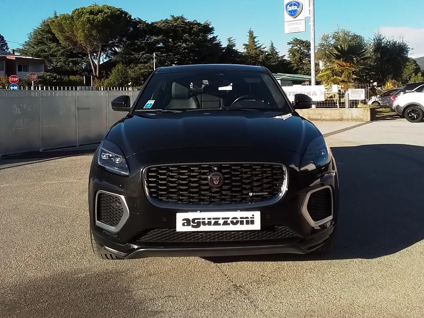 Jaguar E-Pace E-Pace 2.0d i4 mhev R-Dynamic HSE awd auto Schwarz - 1