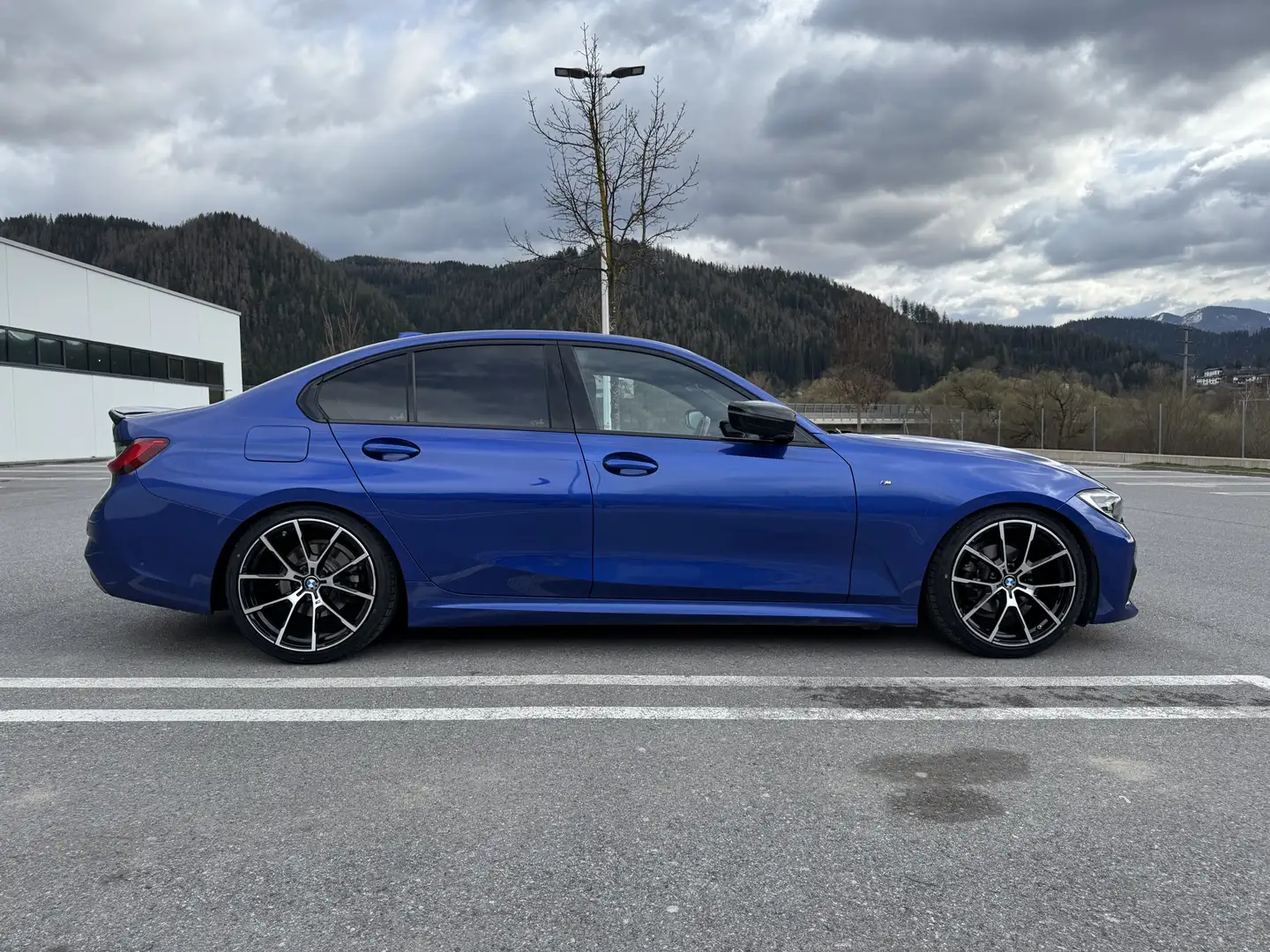 BMW 318 318d Aut. M Sport - 2