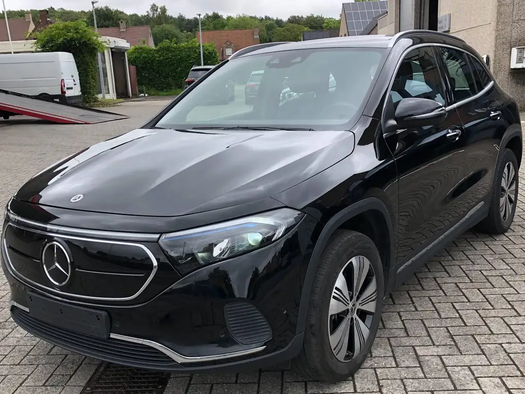 Mercedes-Benz EQA 300