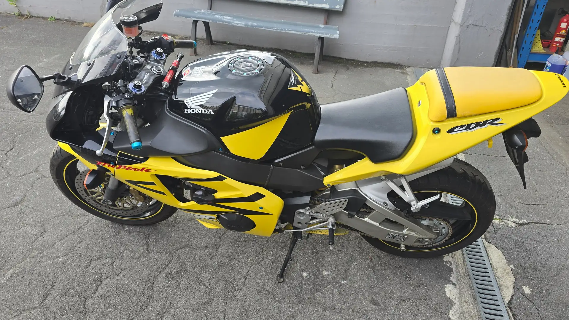 Honda CBR 900 Top-Zustand 17 TSD KM Geel - 2