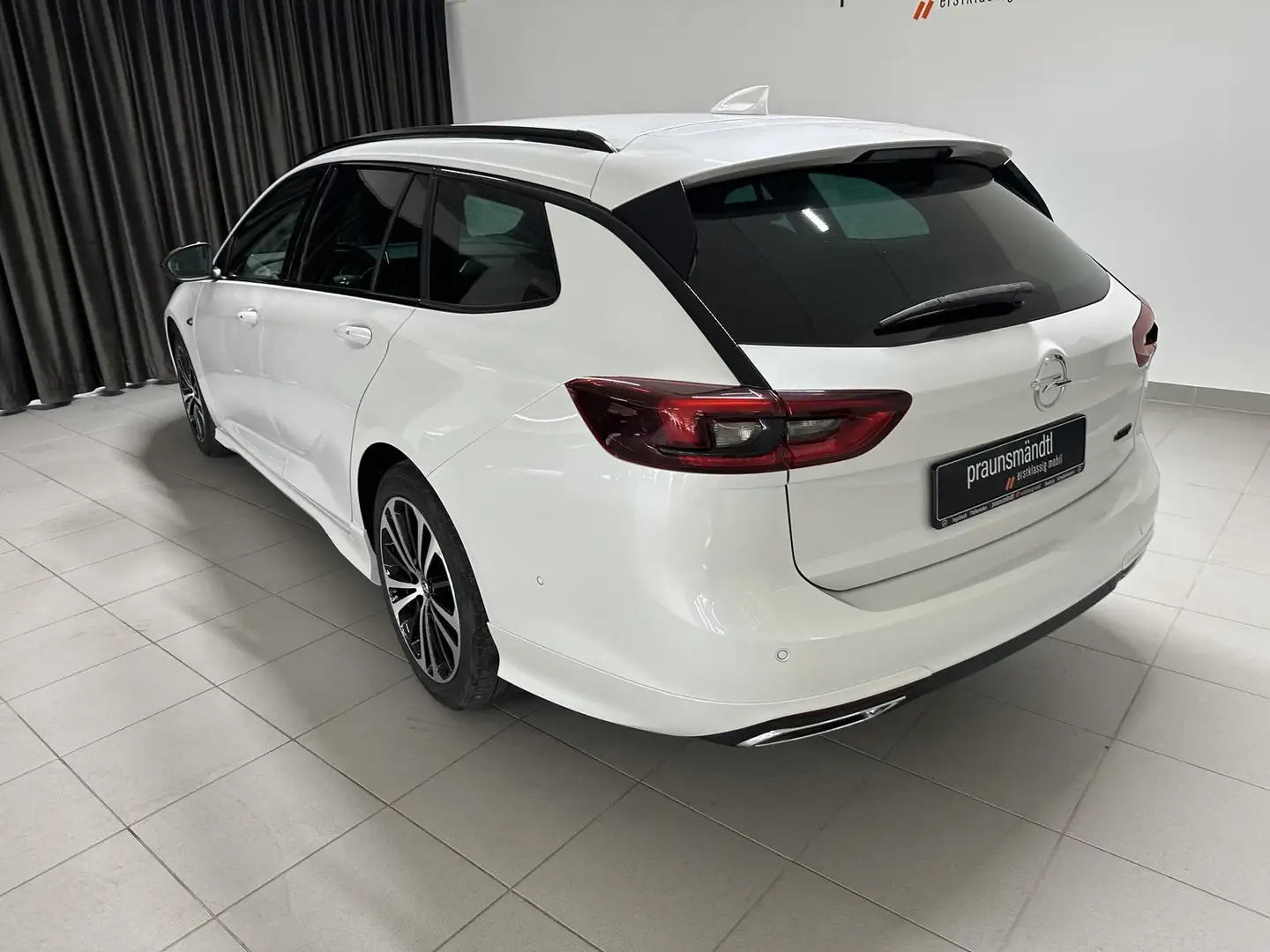 Opel Insignia 2.0 Turbo 4x4 Exclusive  Navi/Sound/AHK Beyaz - 2