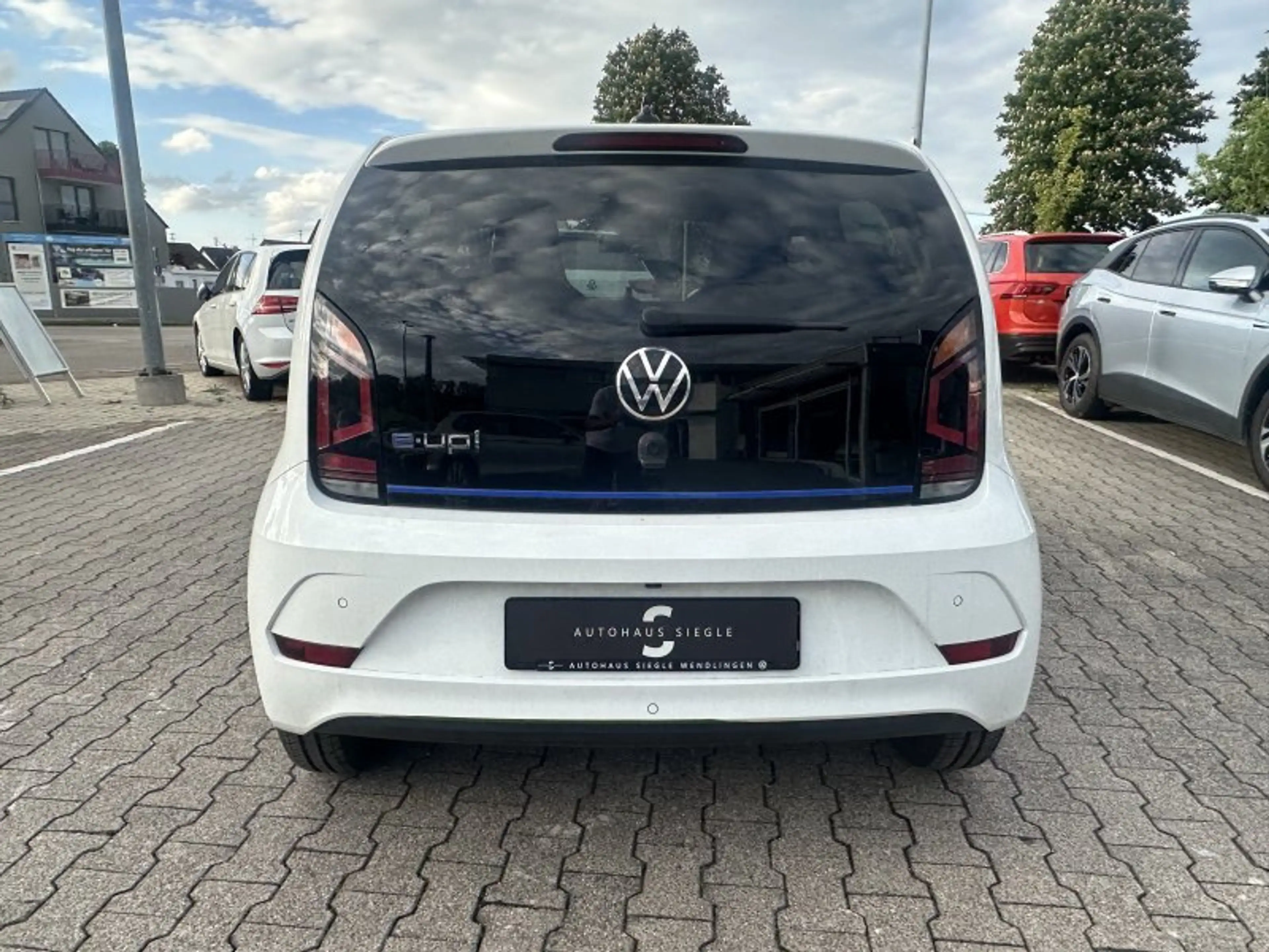 Volkswagen e-up! United CCS Kamera Tempomat Sitzheizung ALU — photo 7